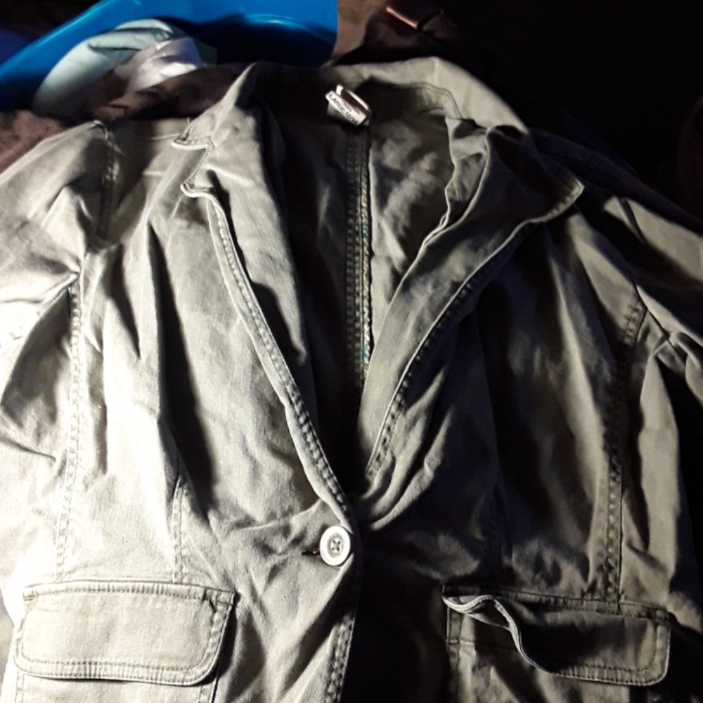 Stretchy. Green jacket